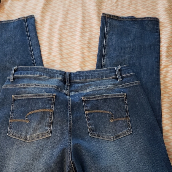 Jeans - Picture 2 of 2